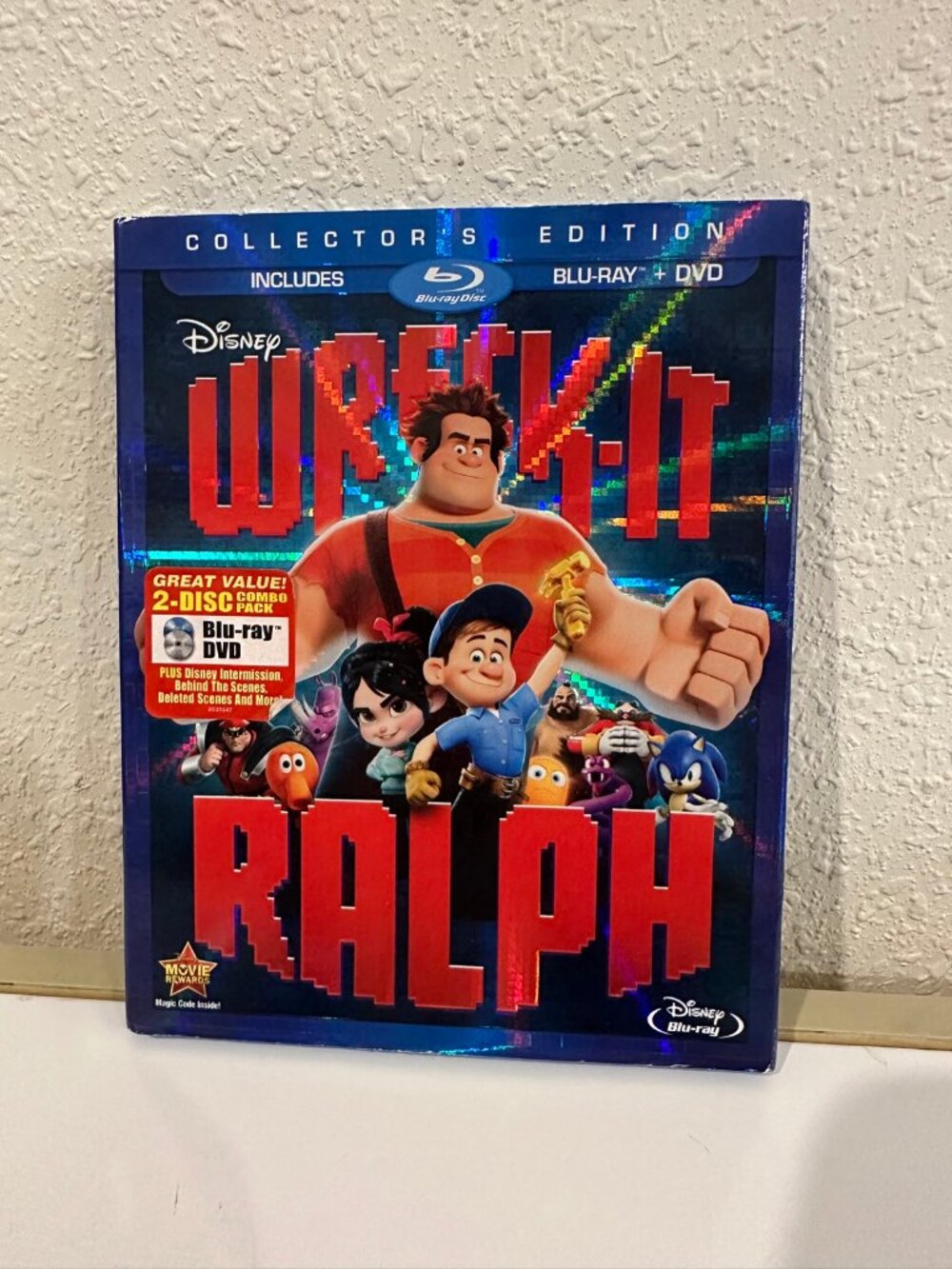 Wreck-It Ralph Blu-ray DVD Combo Collector's Edition Disney 2 Disc Slipcover